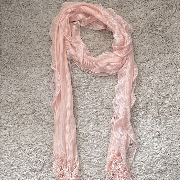 2pack of lurex scarves with fringe detail, can be worn multiple ways - Picture 2 of 4